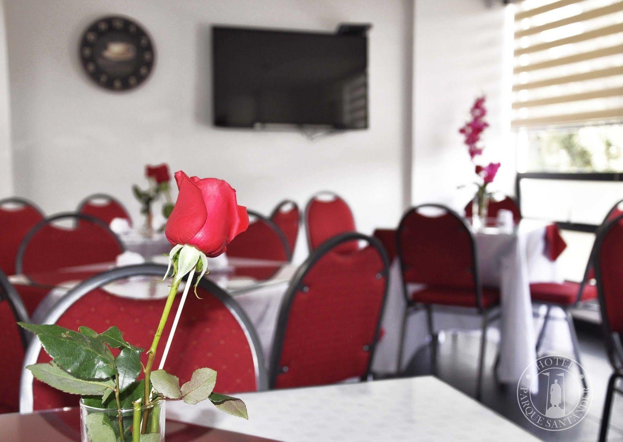 Hotel Parque Santander Tunja Eksteriør billede